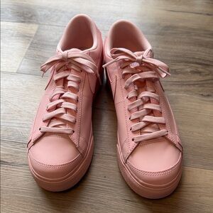 Nike Women's Soft Pink Sneakers